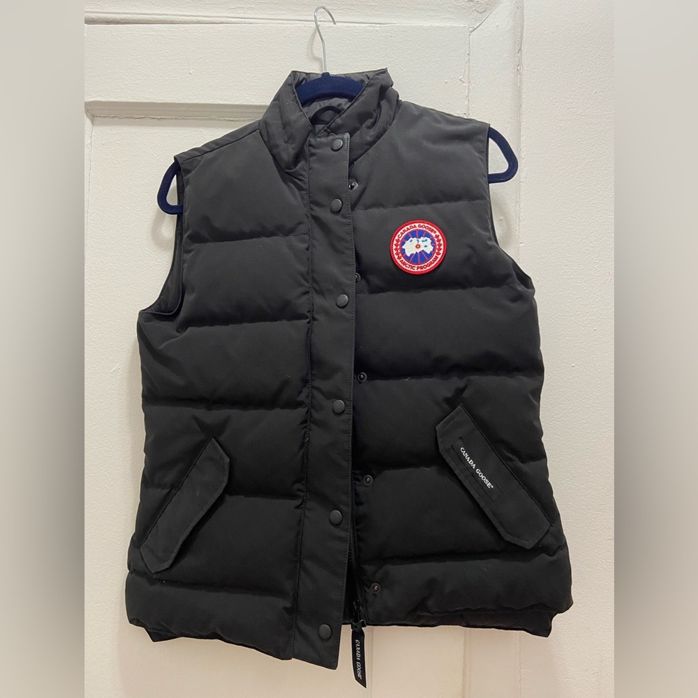Canada Goose Medium Unisex Black Vest